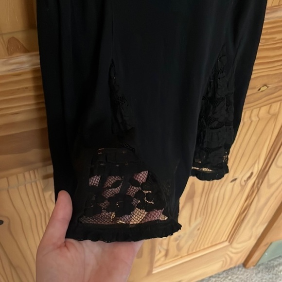 American Eagle Outfitters Black Lace Tank Top - Picture 4 of 8
